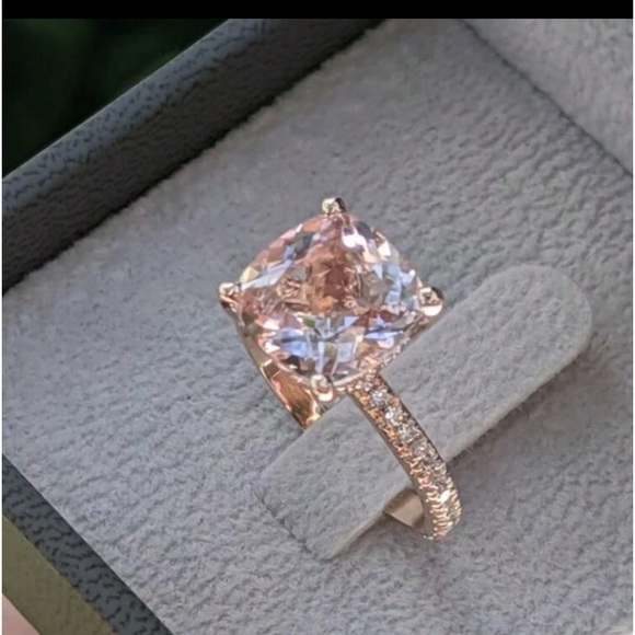 New Luxury Rose Gold Round Cut Champagne CZ Ring, size 6 - Picture 1 of 6